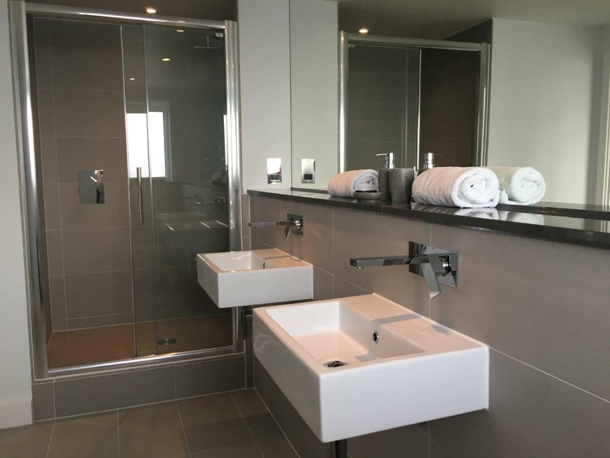 6 Ocean Gate Apartment New Quay Exteriör bild